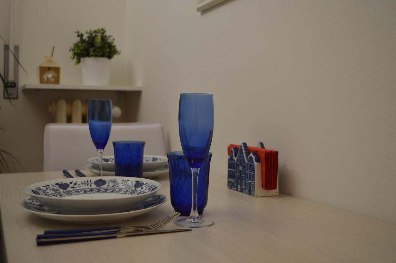 Design District- Navigli Mini Appartamento Via Tortona 66 Милано Екстериор снимка